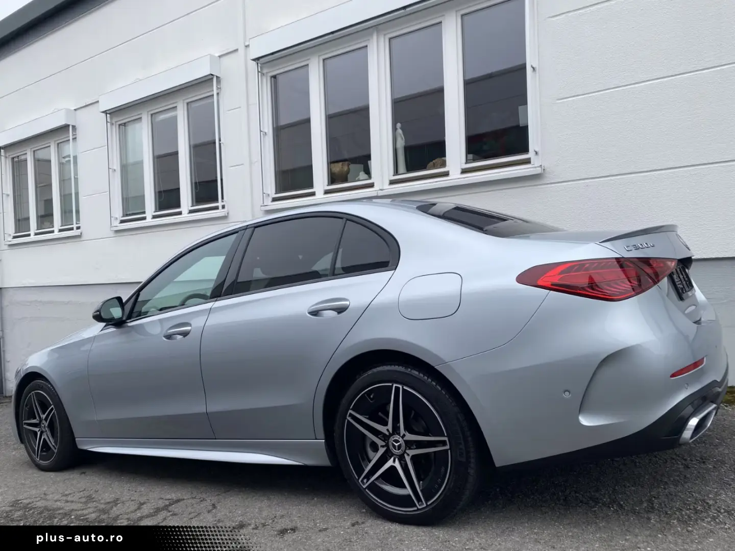 Mercedes-Benz C 300 e AMG Line Night-Paket