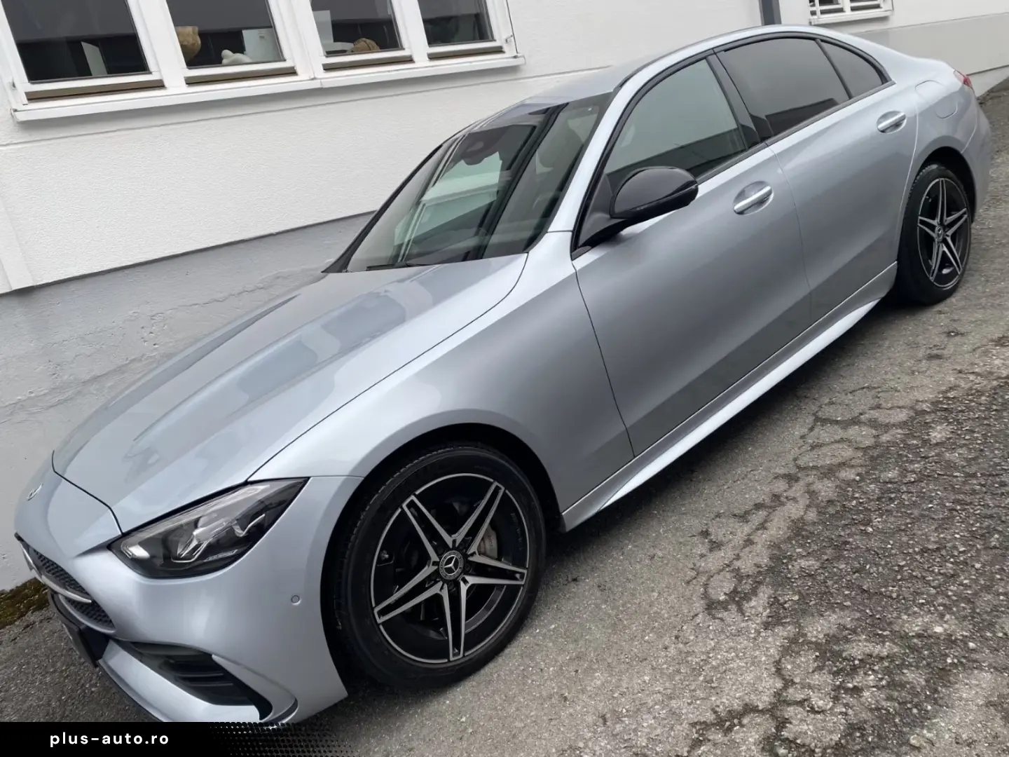 Mercedes-Benz C 300 e AMG Line Night-Paket