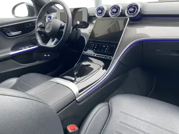 Mercedes-Benz C 300 e AMG Line Night-Paket