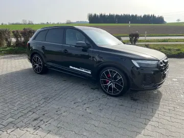 AUDI Audi Q7 SUV Sline 50TDI 286PS 7 Sitzer PANO AHK