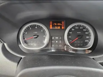 Dacia Duster Diesel 1.5 2011 Manuala