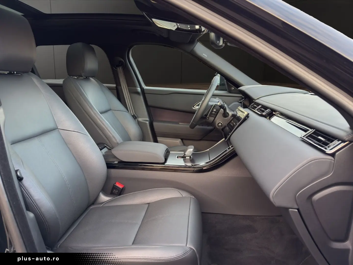 LAND ROVER Range Rover Velar 3.0L  AWD Dynamic SE 400PS Aut