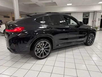 BMW X4 M40 i xDrive PANO STHZG LASER KAM AHK HUD H-K