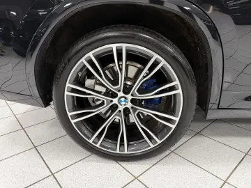 BMW X4 M40 i xDrive PANO STHZG LASER KAM AHK HUD H-K