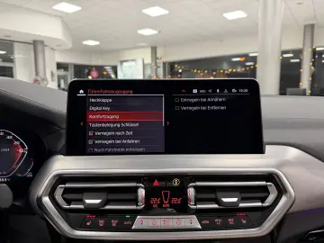 BMW X4 M40 i xDrive PANO STHZG LASER KAM AHK HUD H-K