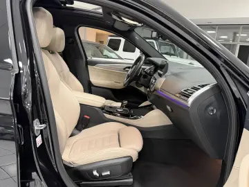 BMW X4 M40 i xDrive PANO STHZG LASER KAM AHK HUD H-K