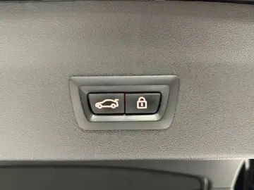 BMW X4 M40 i xDrive PANO STHZG LASER KAM AHK HUD H-K