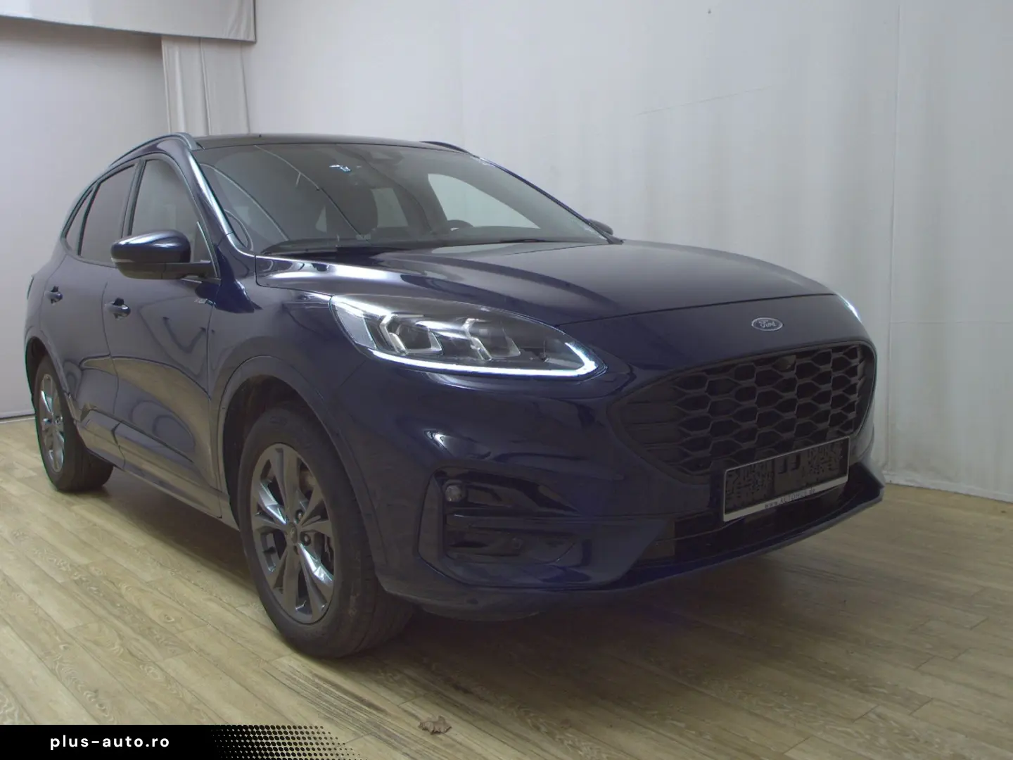 FORD Kuga 2.5 Duratec ST-Line X Navi LED Pano HuD AHK