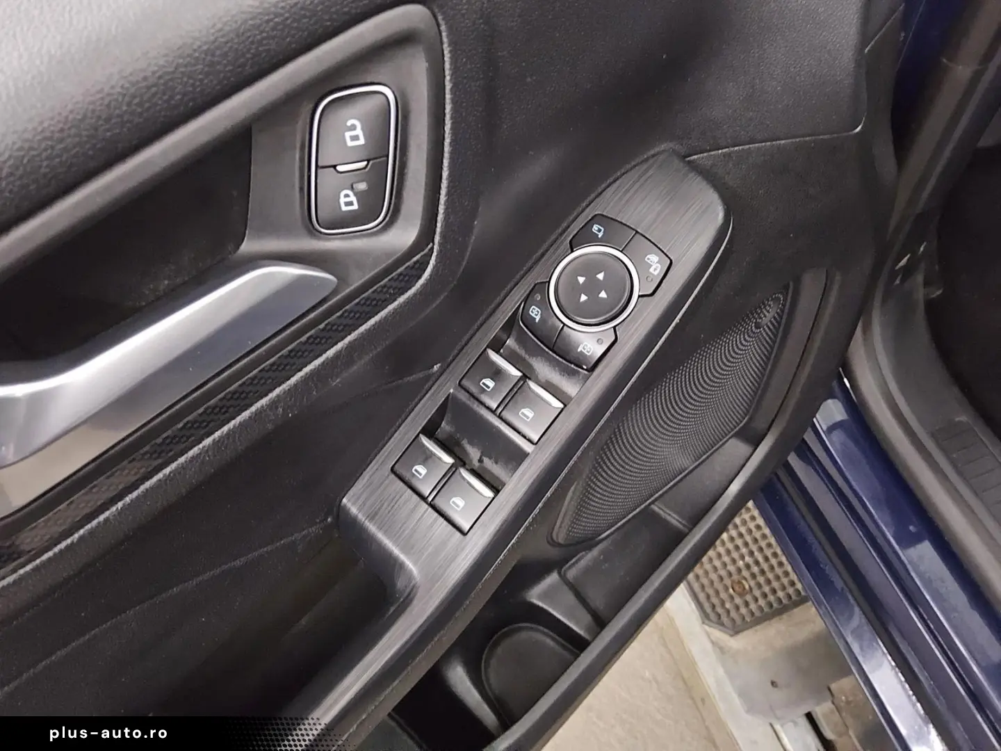 FORD Kuga 2.5 Duratec ST-Line X Navi LED Pano HuD AHK