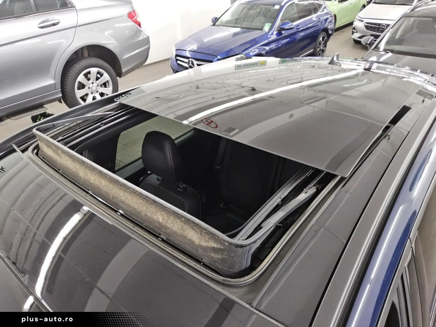 FORD Kuga 2.5 Duratec ST-Line X Navi LED Pano HuD AHK