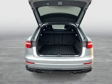 AUDI Q8 50 TDI quattro S-LINE AHK B&O HUD PANO u.v.m.