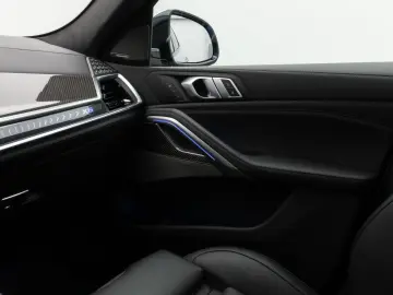 BMW X6 xD30d M Sport Pro Panorama 360 HUD H K 22Zoll