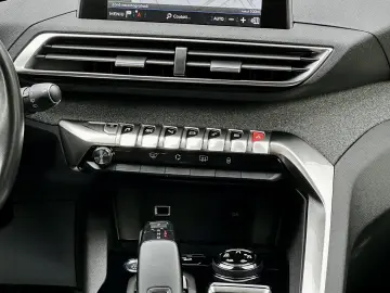 Peugeot 3008 2019 1.5 diesel 130cp Carplay Rate Garantie