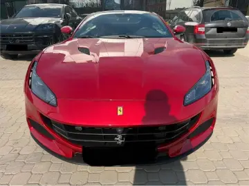 FERRARI Portofino M