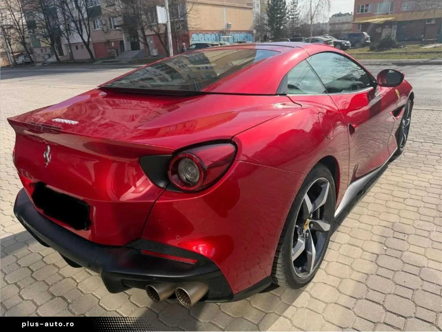 FERRARI Portofino M
