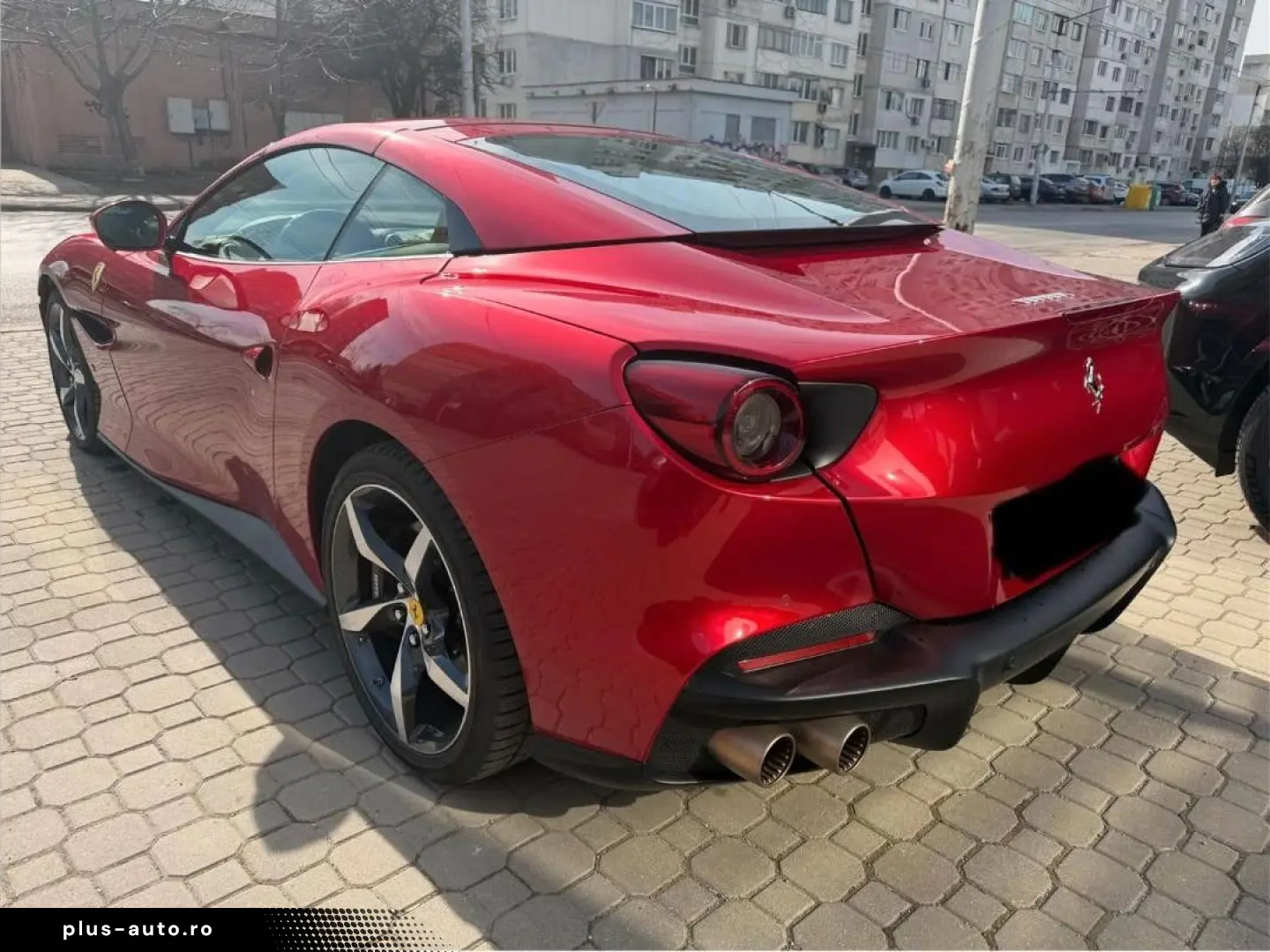 FERRARI Portofino M