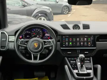 Porsche Cayenne Hybrid benzina