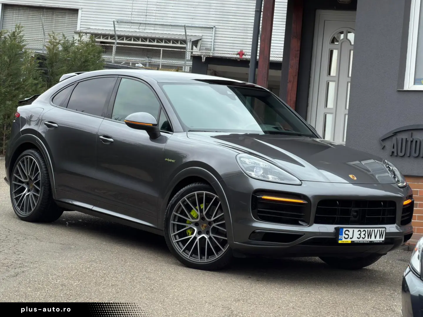 Porsche Cayenne Hybrid benzina