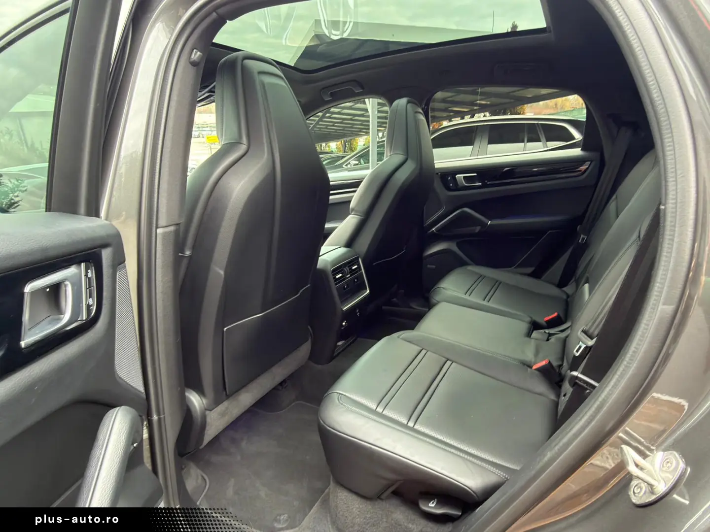 Porsche Cayenne Hybrid benzina