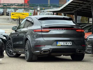 Porsche Cayenne Hybrid benzina