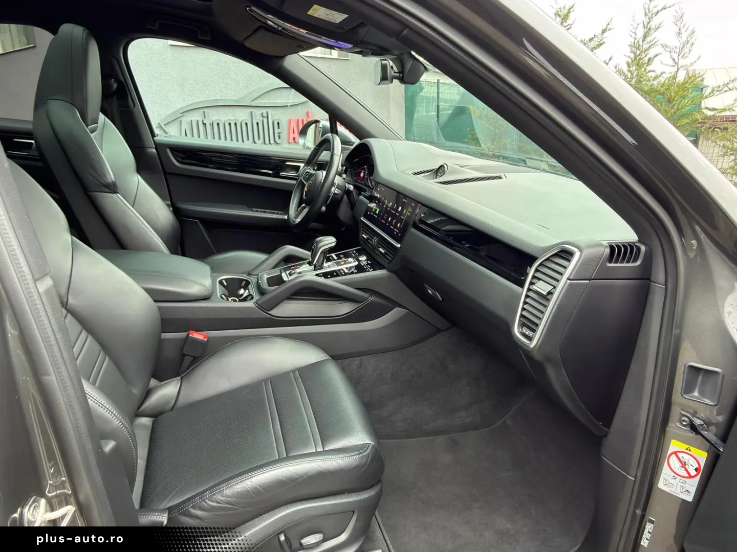 Porsche Cayenne Hybrid benzina