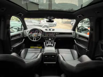 Porsche Cayenne Hybrid benzina