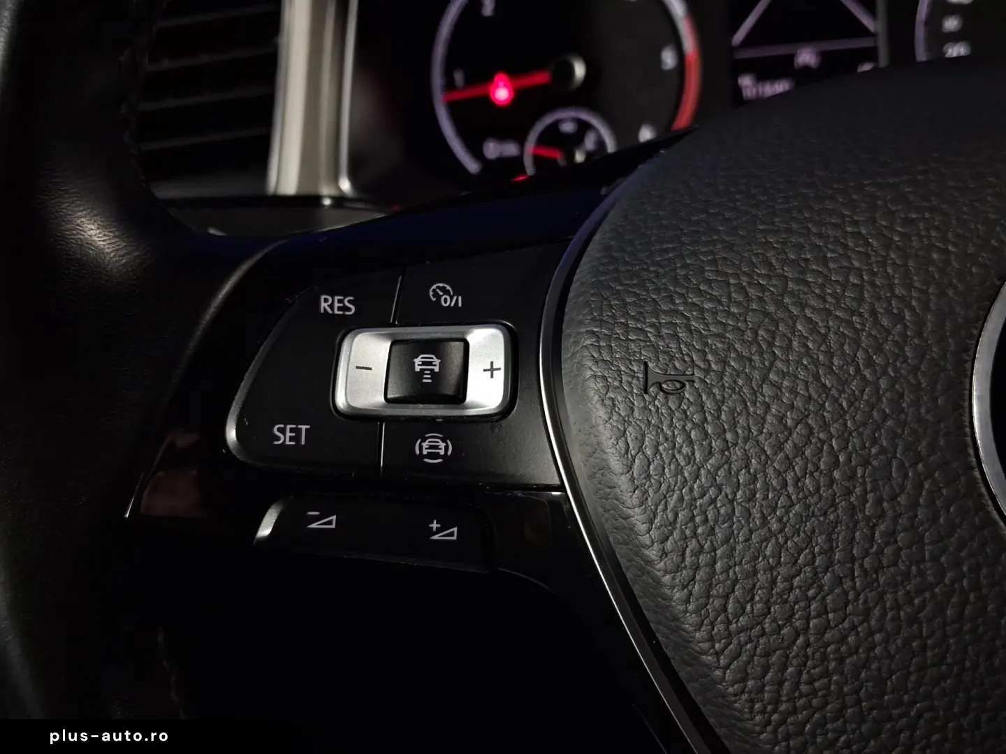 VOLKSWAGEN T ROC DESIGN 2.0TDI DSG 150CP 2022