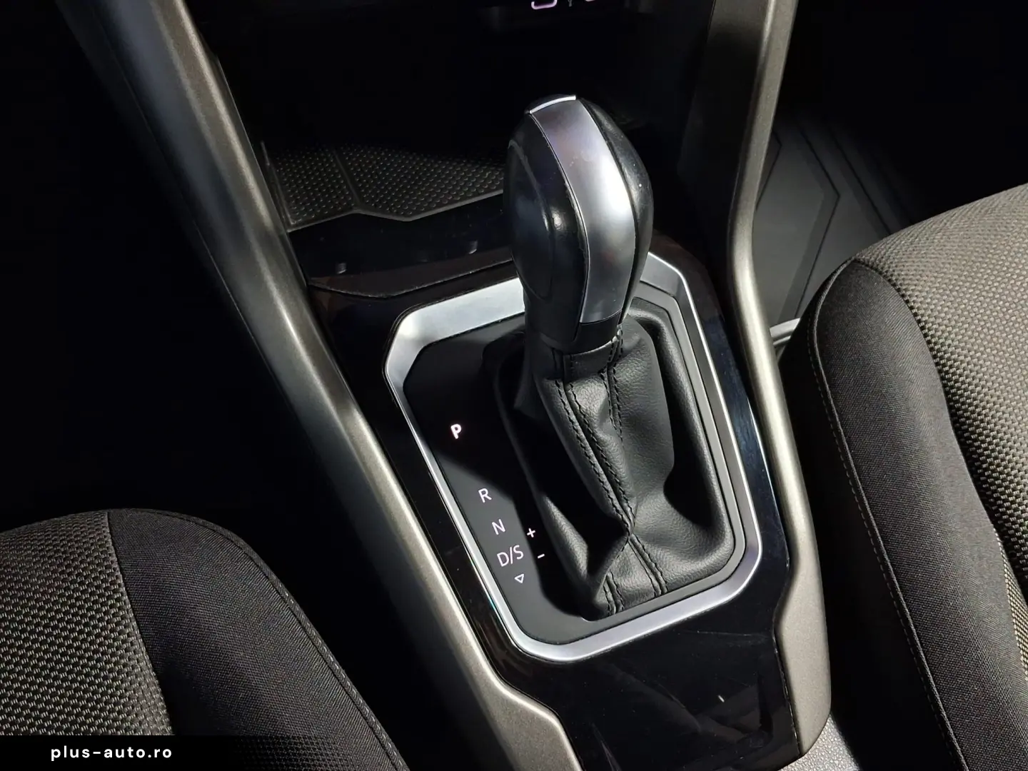 VOLKSWAGEN T ROC DESIGN 2.0TDI DSG 150CP 2022