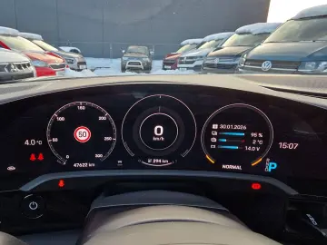 PORSCHE Taycan Sport Turismo Pano Active Suspension ACC