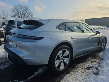 PORSCHE Taycan Sport Turismo Pano Active Suspension ACC