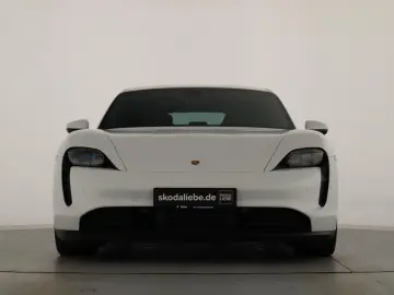 PORSCHE TAYCAN MATRIX-LED LUFTFEDERUNG RÜCKFAHRKAMERAuvm