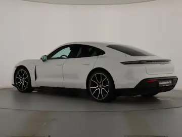 PORSCHE TAYCAN MATRIX-LED LUFTFEDERUNG RÜCKFAHRKAMERAuvm