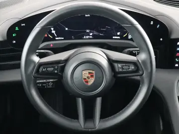 PORSCHE TAYCAN MATRIX-LED LUFTFEDERUNG RÜCKFAHRKAMERAuvm