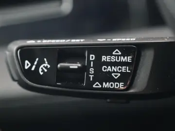 PORSCHE TAYCAN MATRIX-LED LUFTFEDERUNG RÜCKFAHRKAMERAuvm