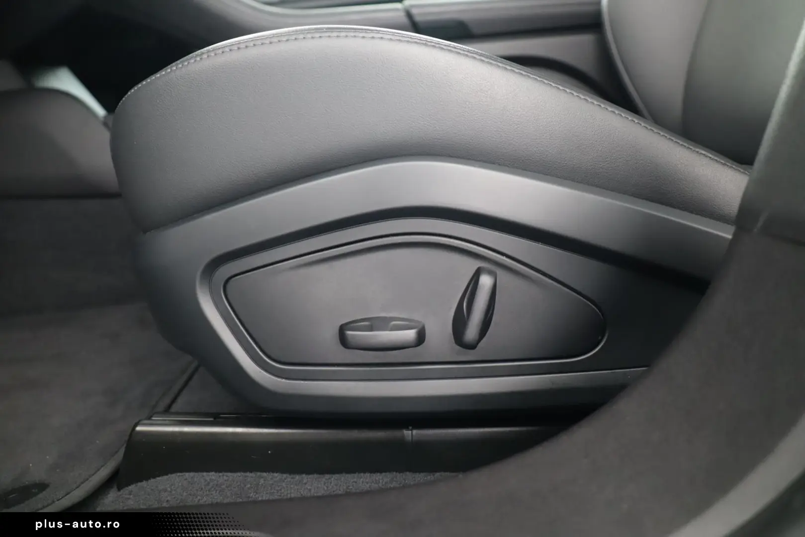 PORSCHE TAYCAN MATRIX-LED LUFTFEDERUNG RÜCKFAHRKAMERAuvm