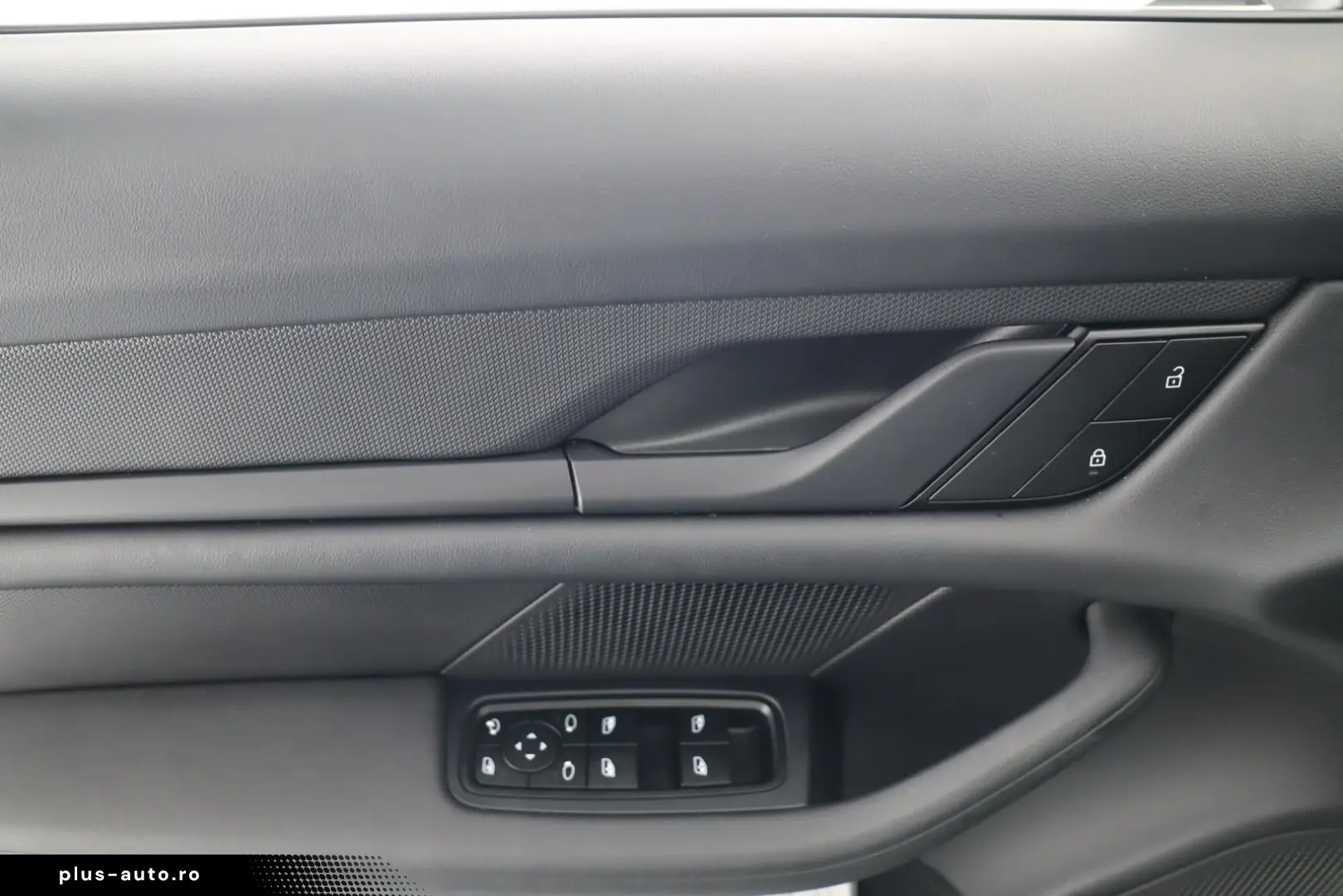 PORSCHE TAYCAN MATRIX-LED LUFTFEDERUNG RÜCKFAHRKAMERAuvm