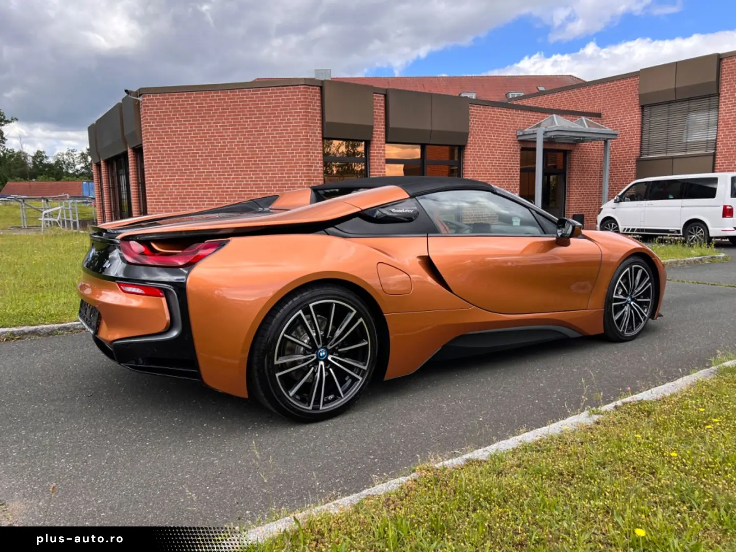 BMW i8 Roadster  Aerody.  Laser  Head-Up  Navi-Prof.