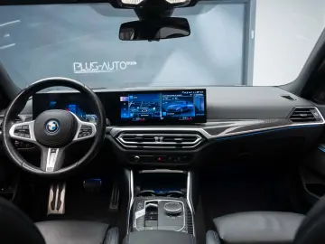 BMW 330 e xDr M SPORT