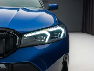 BMW 330 e xDr M SPORT