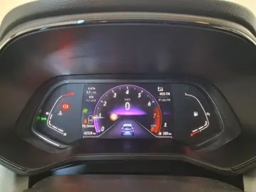 RENAULT CLIO 1.0 TCe 90CP Intens