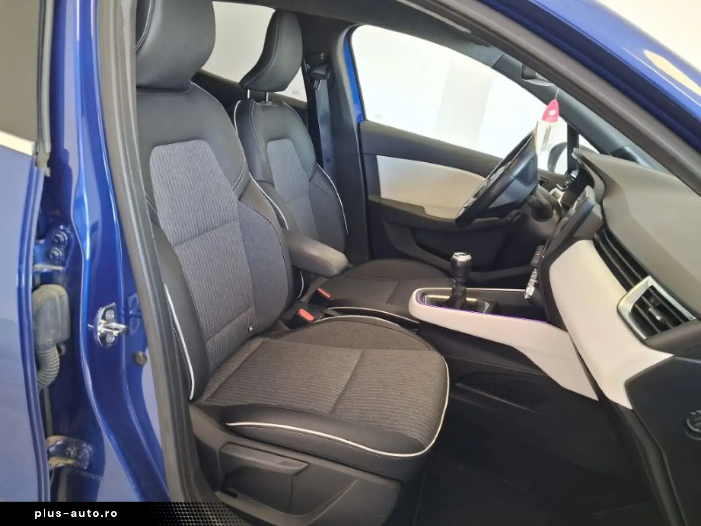 RENAULT CLIO 1.0 TCe 90CP Intens