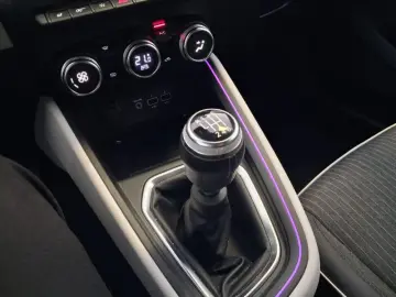 RENAULT CLIO 1.0 TCe 90CP Intens