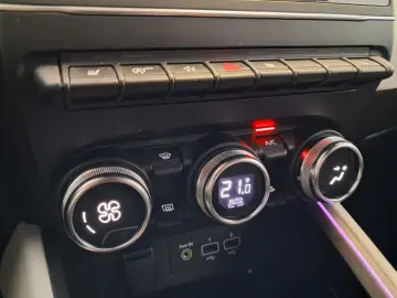 RENAULT CLIO 1.0 TCe 90CP Intens