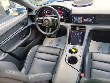 PORSCHE Taycan Sport Turismo 4 S PANO AIRSUS HEADUP MASS