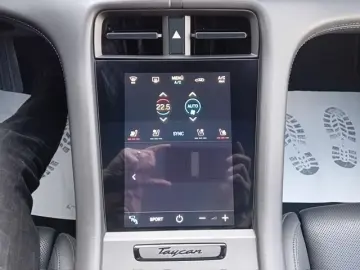 PORSCHE Taycan Sport Turismo 4 S PANO AIRSUS HEADUP MASS