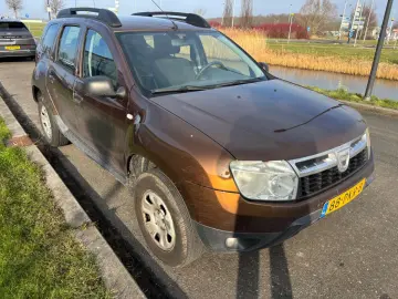 Dacia Duster Benzina 1.6 2011 Manuala