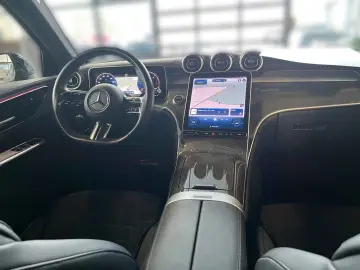 MERCEDES-BENZ GLC 220 d 4M AMG MBUX Night Distr LED &hellip;