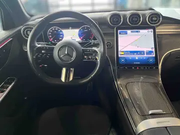 MERCEDES-BENZ GLC 220 d 4M AMG MBUX Night Distr LED &hellip;