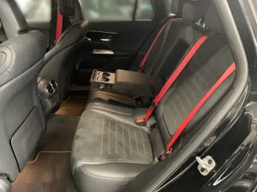 MERCEDES-BENZ GLC 200 4M  AMG NIGHT AHK MEMO 360 KAM SHZ LED