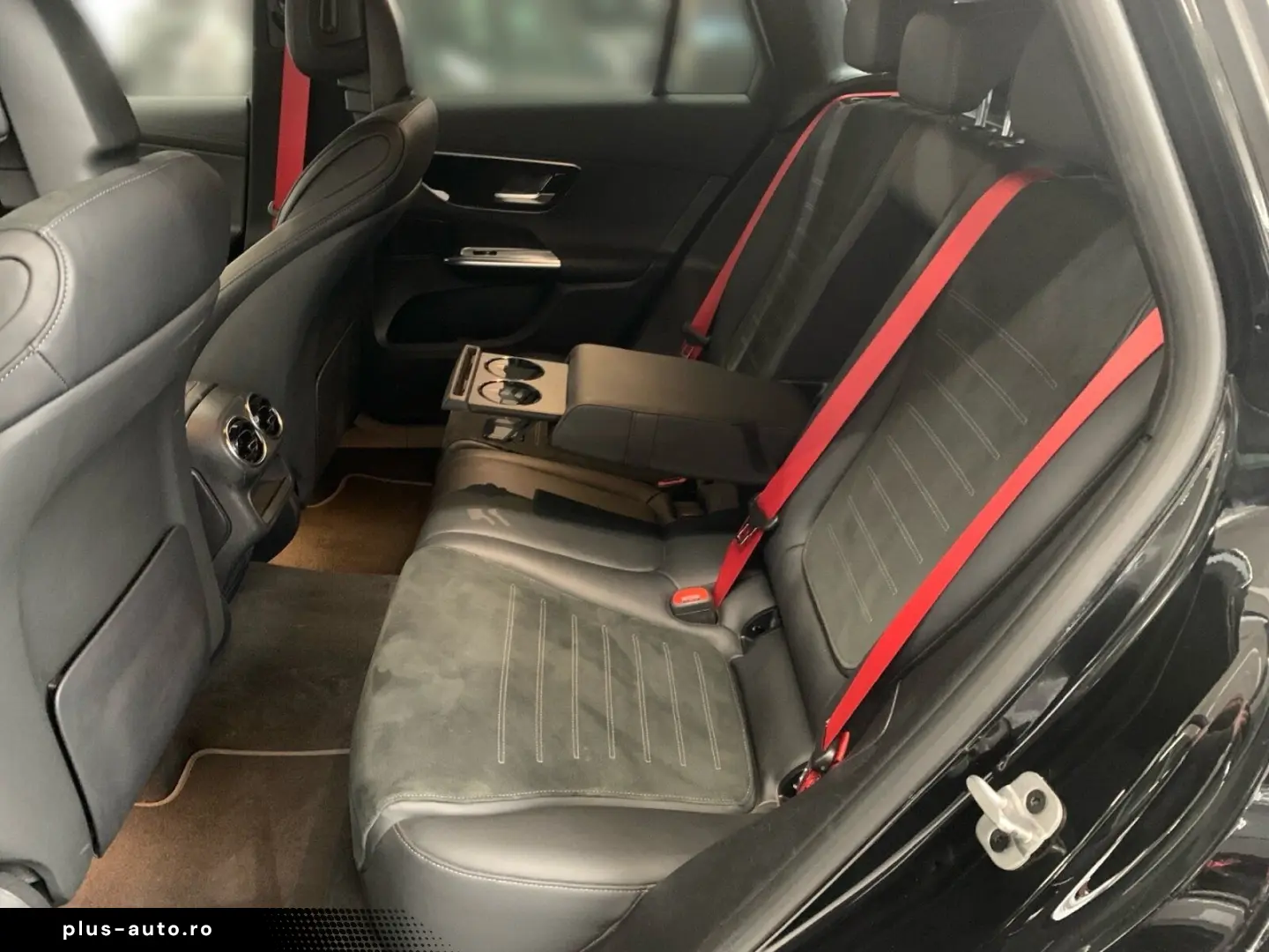 MERCEDES-BENZ GLC 200 4M  AMG NIGHT AHK MEMO 360 KAM SHZ LED